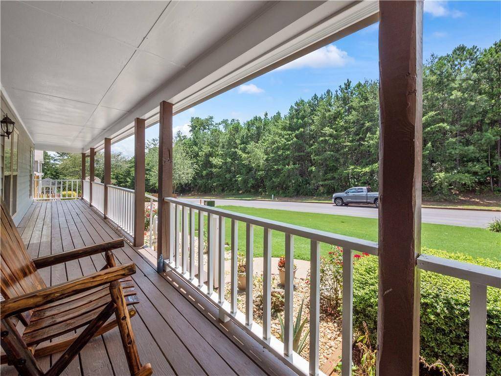 Buford, GA 30518,5855 Maple Creek DR