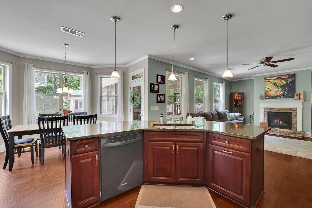 Buford, GA 30518,4100 Secret Shoals WAY