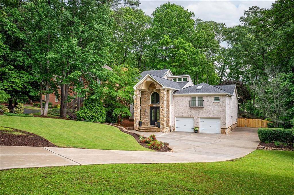 Roswell, GA 30075,3290 Coachmans WAY NE