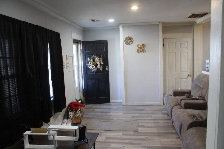 Jackson, GA 30233,256 E Martin Luther King Jr DR E