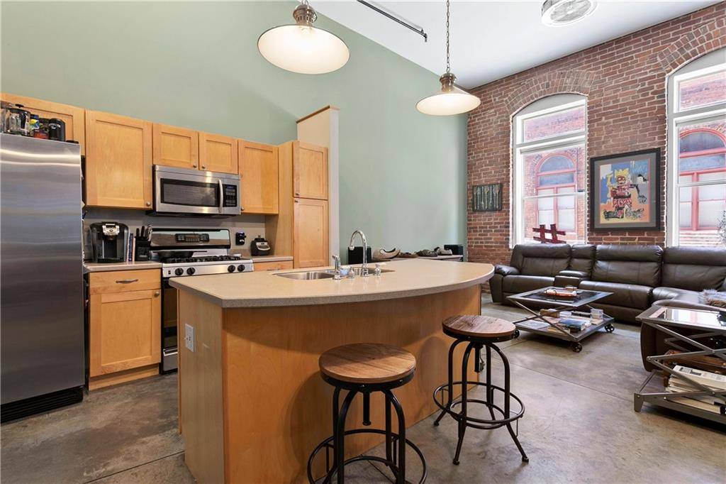 Atlanta, GA 30313,350 Peters ST SW #3