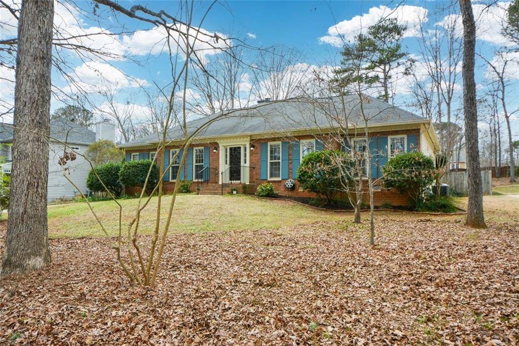 Peachtree City, GA 30269,118 HERITAGE WAY