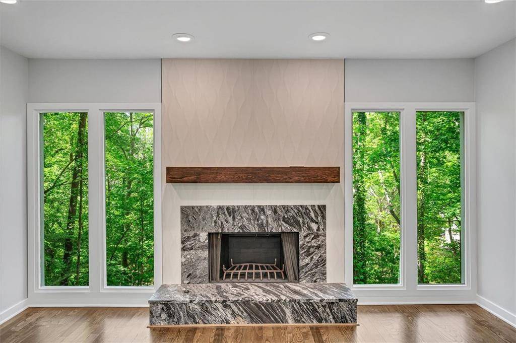 Atlanta, GA 30328,615 NW Mark Trail CT NW