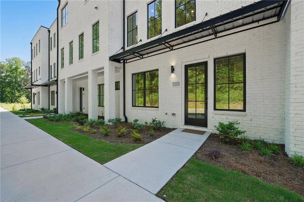 Atlanta, GA 30318,2202 Carlton CT #7