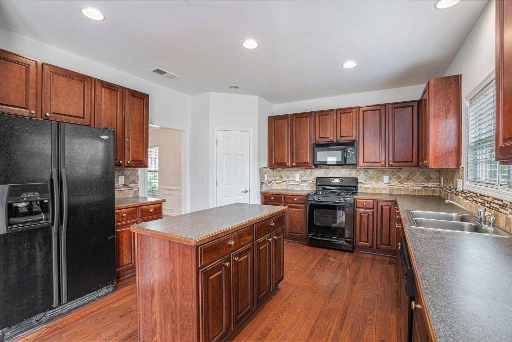 Atlanta, GA 30349,7280 Wright DR