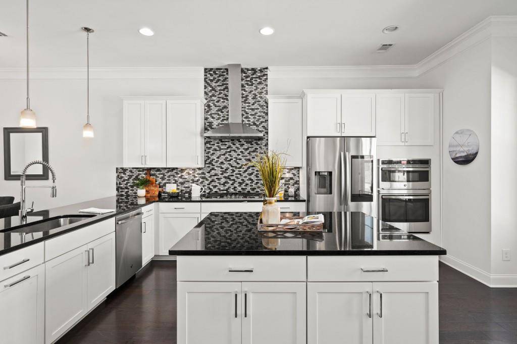Atlanta, GA 30346,4206 Townsend LN
