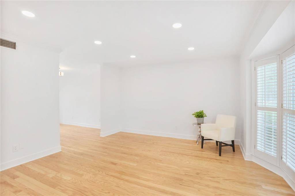 Atlanta, GA 30309,136 Peachtree Memorial DR NW #NJ2