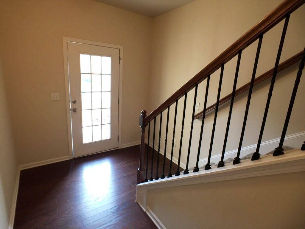 Acworth, GA 30102,214 Madison AVE
