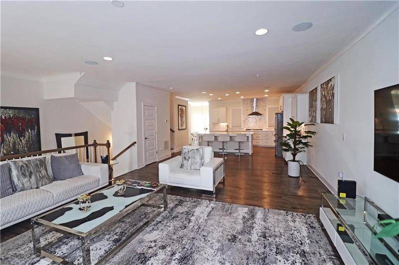 Atlanta, GA 30324,860 Stonehill LN