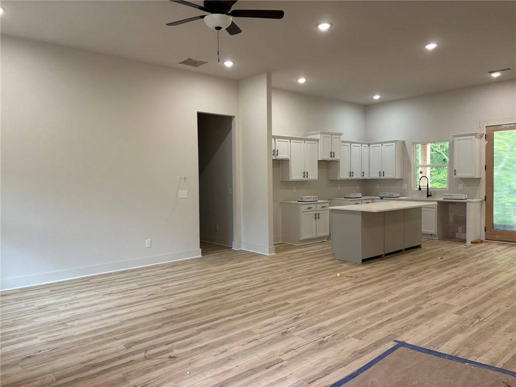 Buchanan, GA 30113,111 Willow Leaf DR