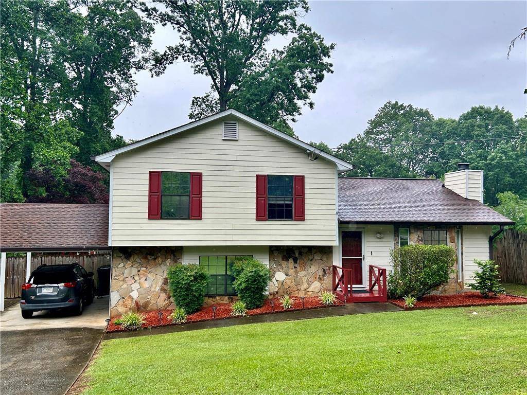 Lawrenceville, GA 30044,273 Hardwood LN