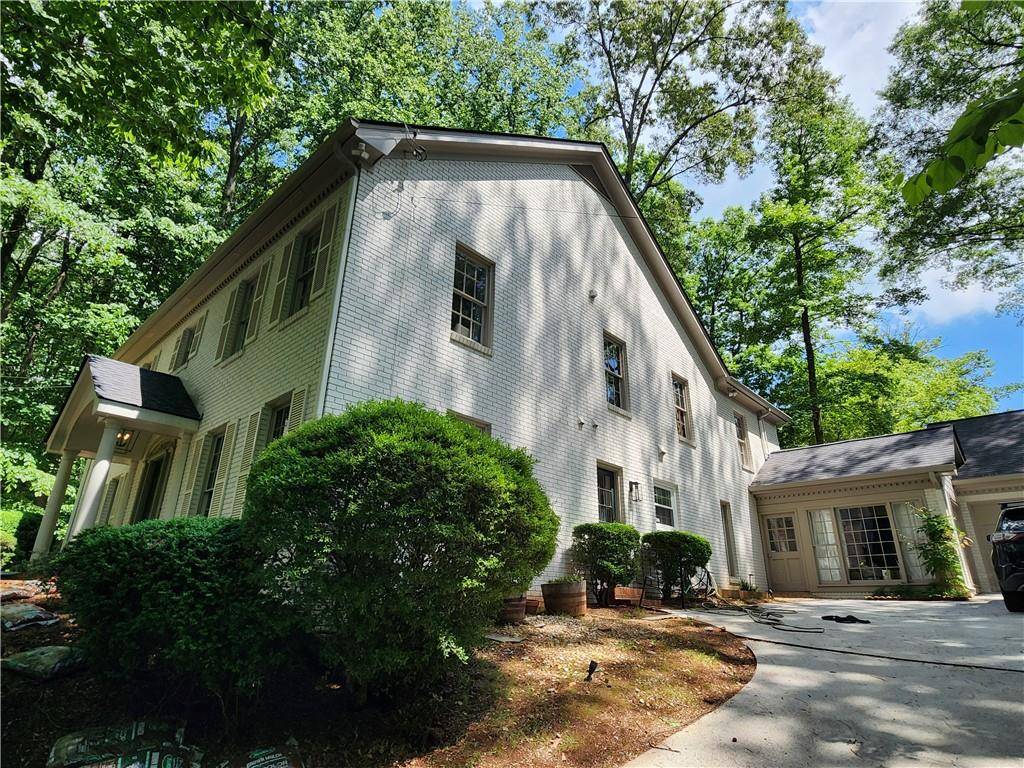 Atlanta, GA 30307,943 Barton Woods RD NE