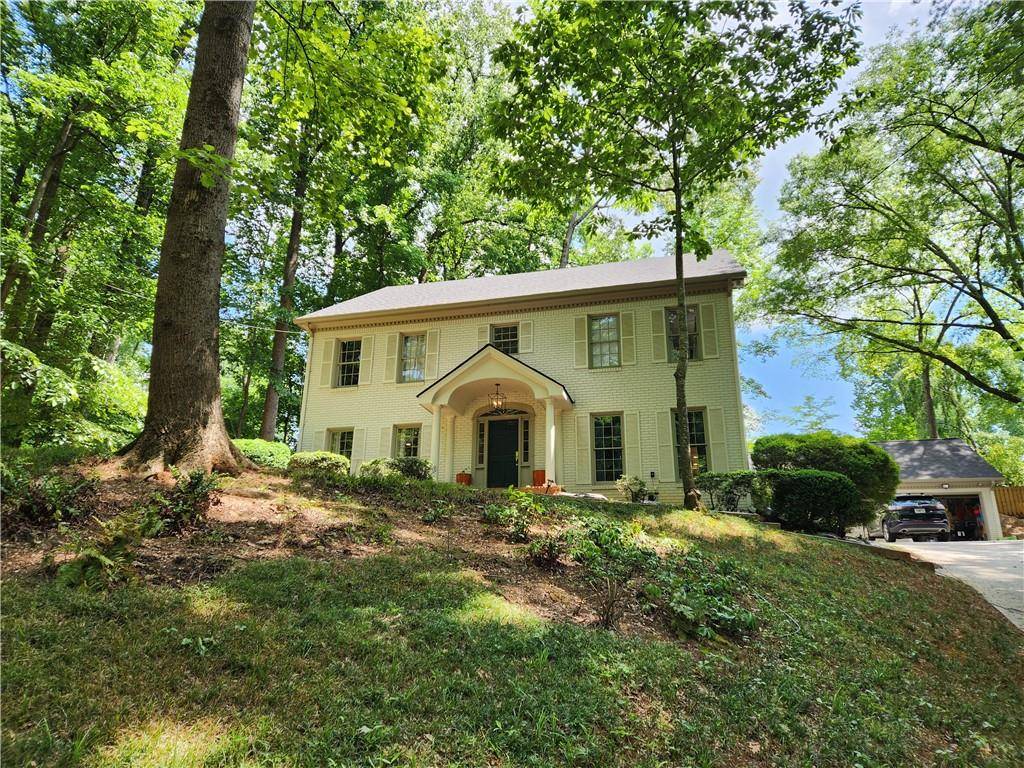 Atlanta, GA 30307,943 Barton Woods RD NE