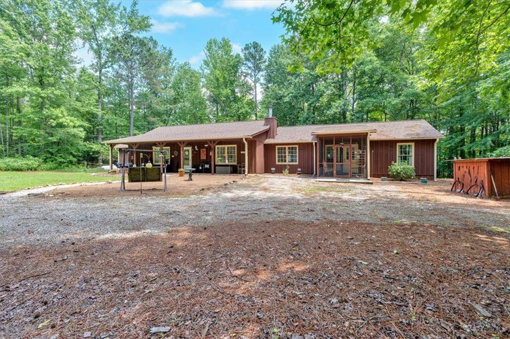 Temple, GA 30179,712 Honeysuckle LN