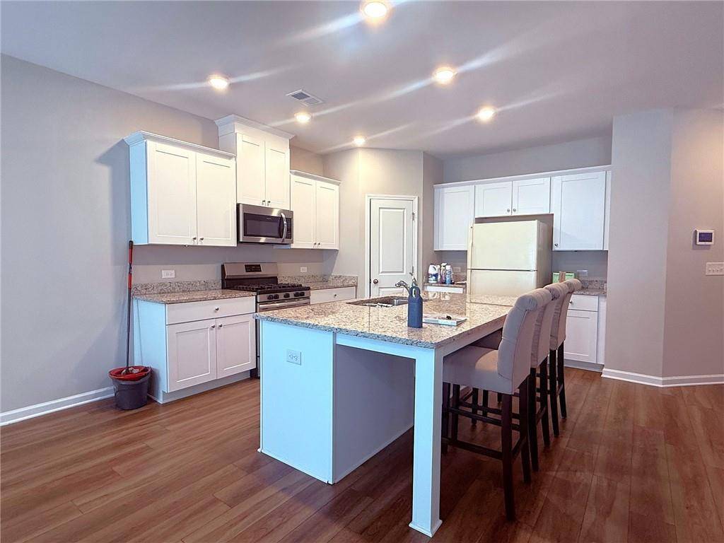 Buford, GA 30518,2059 Lanier Harbor PT