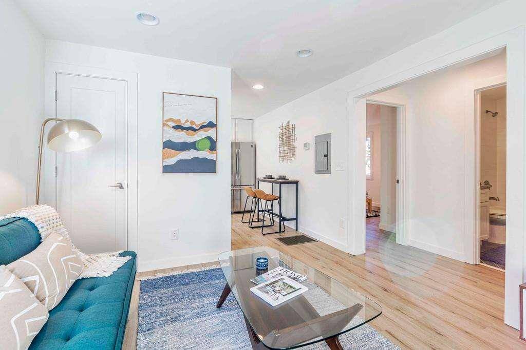 Atlanta, GA 30306,1015 Greenwood AVE #1