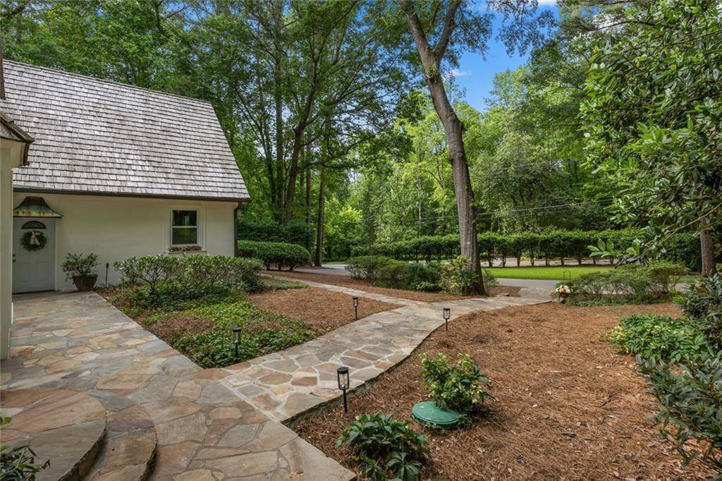 Sandy Springs, GA 30328,1260 Heards Ferry RD