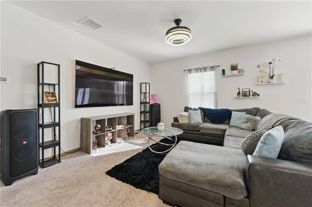 Winder, GA 30680,55 Knightsbridge LN