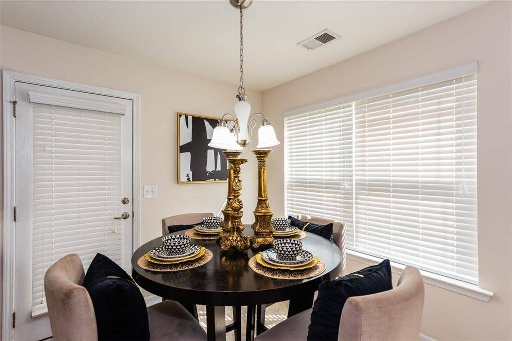 Union City, GA 30291,6245 HICKORY LANE CIR