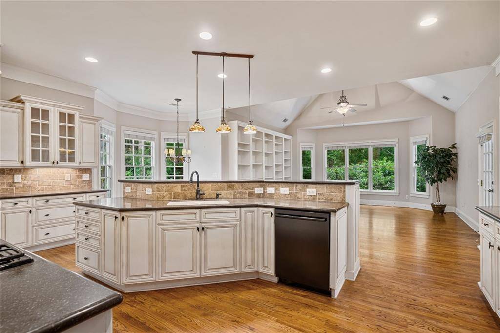 Dawsonville, GA 30534,35 E Harbor DR