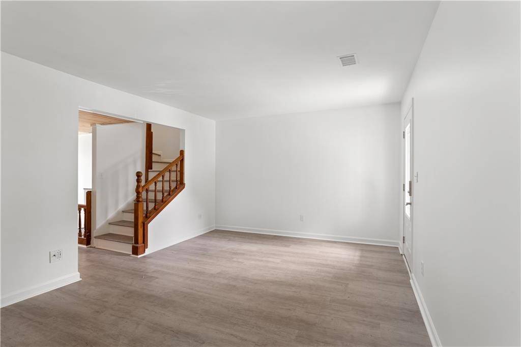 Smyrna, GA 30080,2025 Oakley TRCE SE