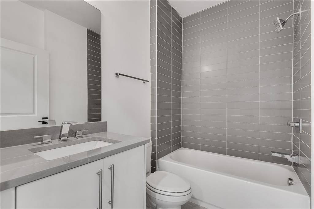 Atlanta, GA 30308,574 Boulevard PL NE #4