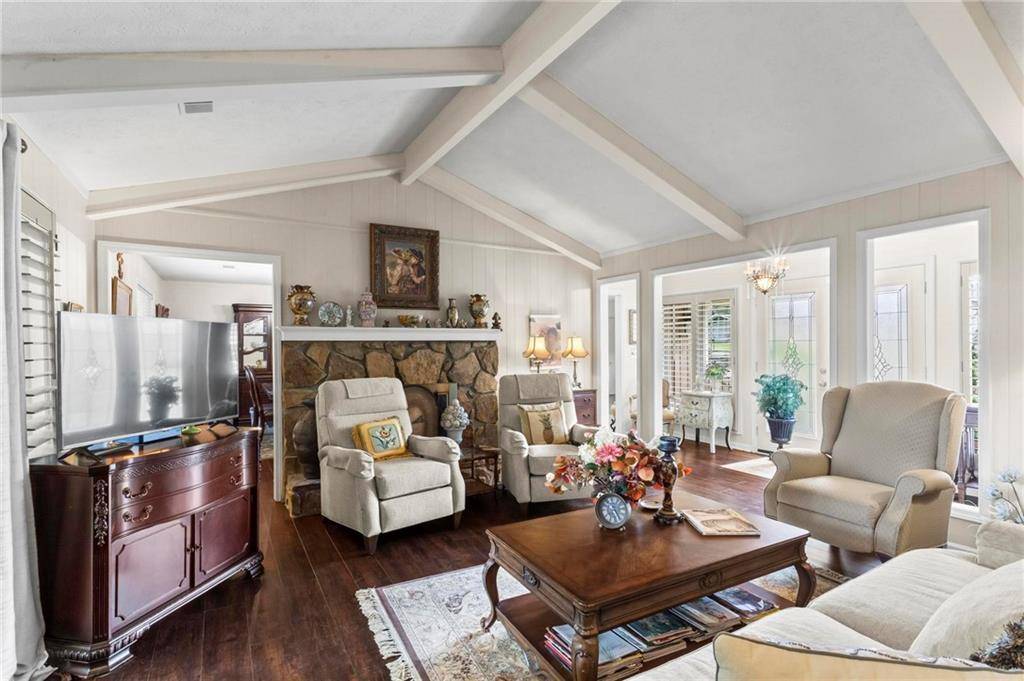 Marietta, GA 30068,4040 Summit DR