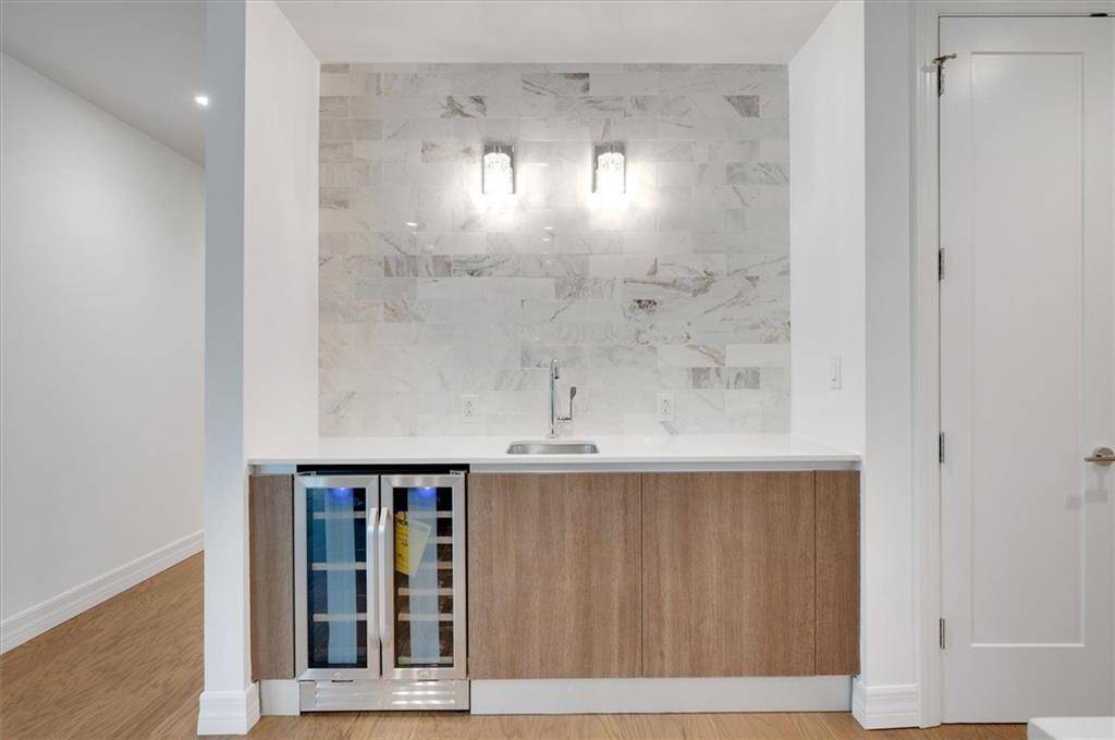 Atlanta, GA 30308,867 Peachtree ST NE #202