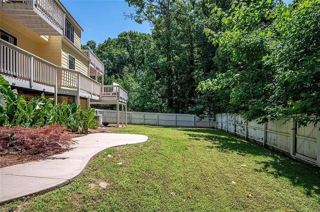 Smyrna, GA 30082,1202 Laurel Cliff DR SE