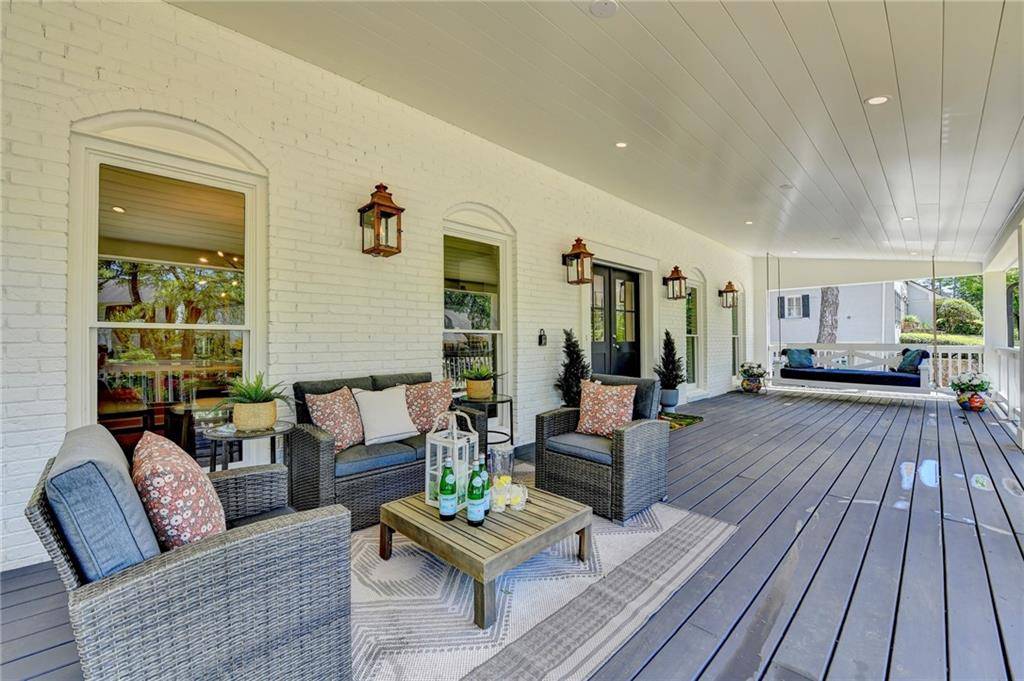 Dunwoody, GA 30338,5567 Stapleton DR