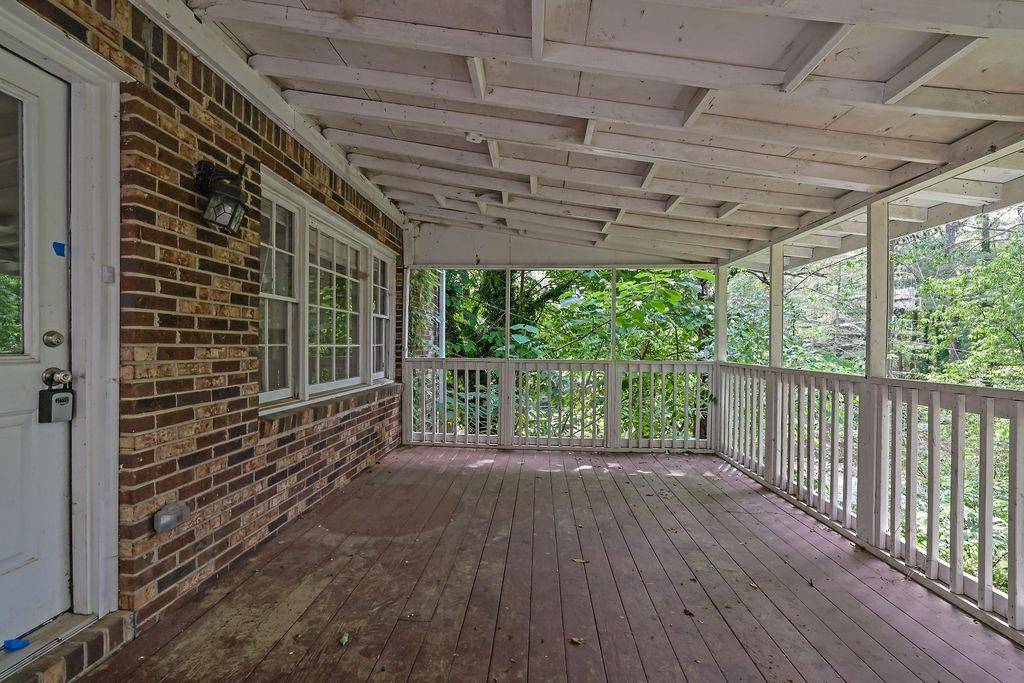 Roswell, GA 30075,9480 Coleman RD
