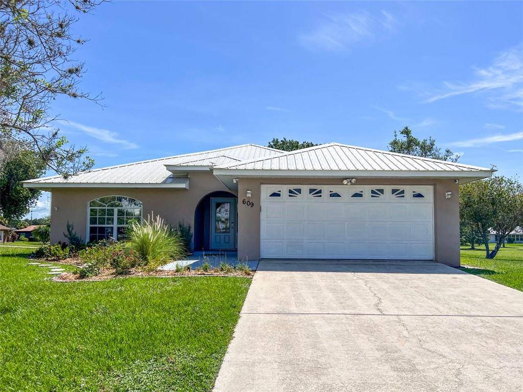 Sebring, FL 33876,609 Limetree DR