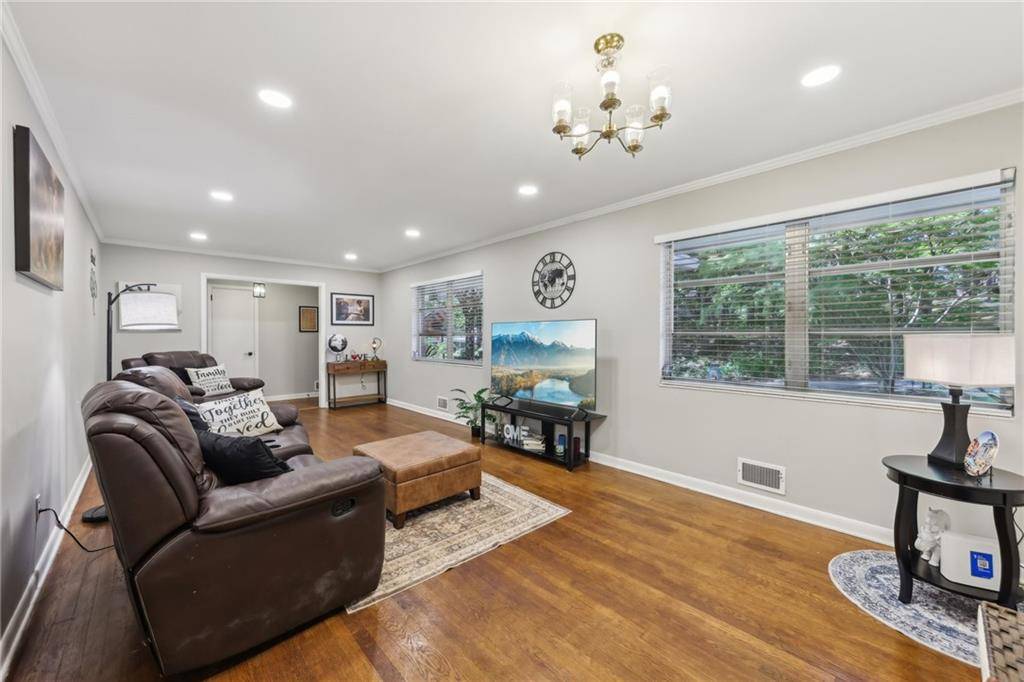 Stone Mountain, GA 30083,5222 Skyline DR