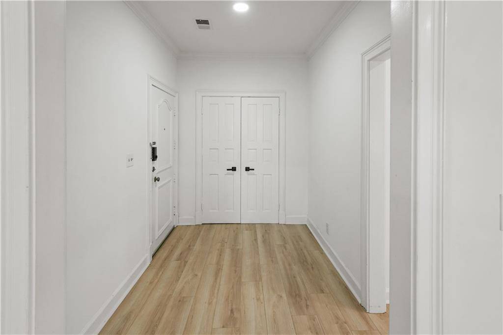 Atlanta, GA 30319,3649 Peachtree RD NE #305