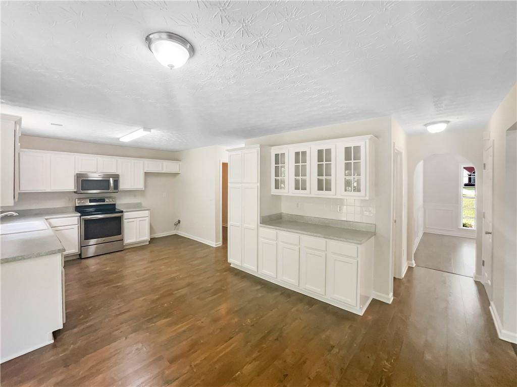 Loganville, GA 30052,834 Winding Grove LN