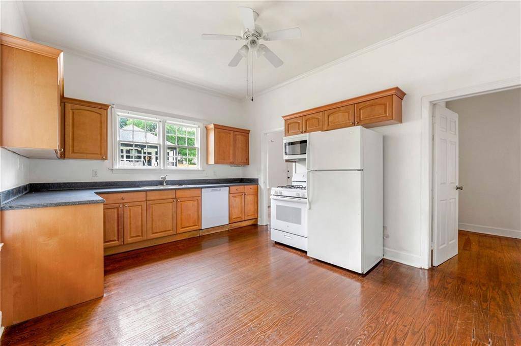 Atlanta, GA 30337,3288 Dogwood ST