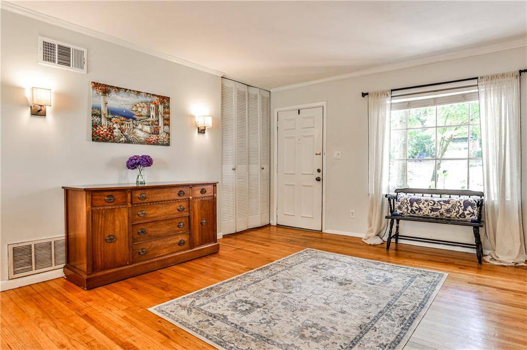 Decatur, GA 30033,1082 Greenbriar CIR