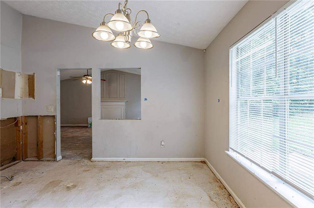 Union City, GA 30291,5856 Rock RD