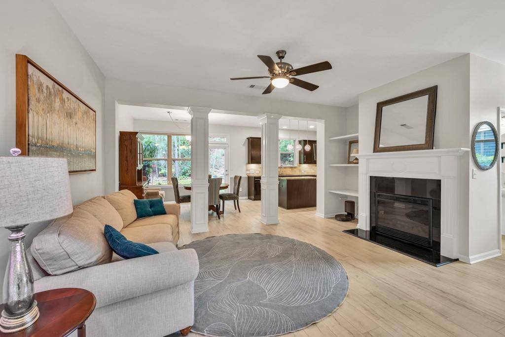 Buford, GA 30519,3982 Brockenhurst DR