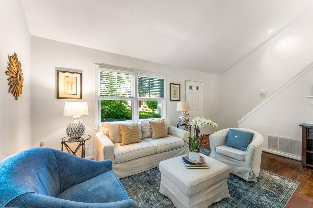 Atlanta, GA 30309,522 Trabert AVE NW