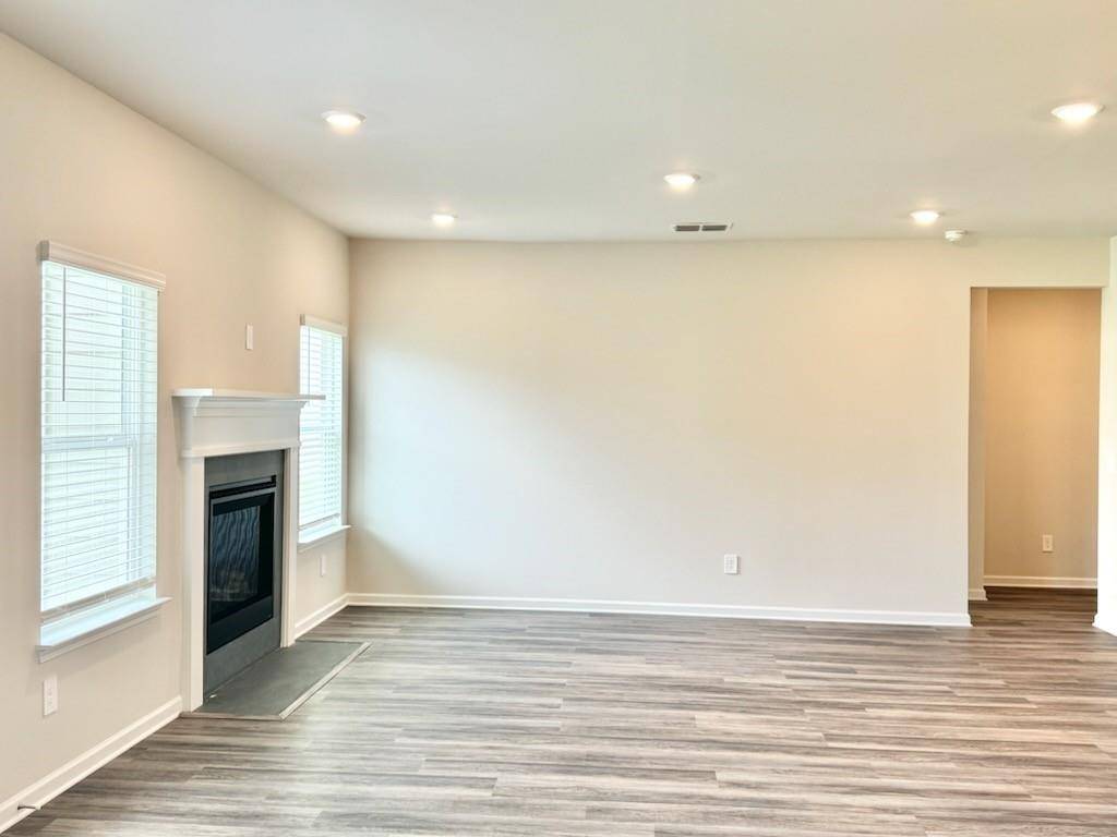 Fairburn, GA 30213,7761 Halifax WAY