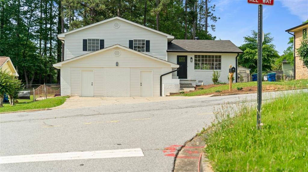 Atlanta, GA 30349,3735 BENCHMARK DR
