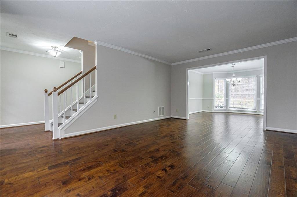 Roswell, GA 30076,8895 Club River DR