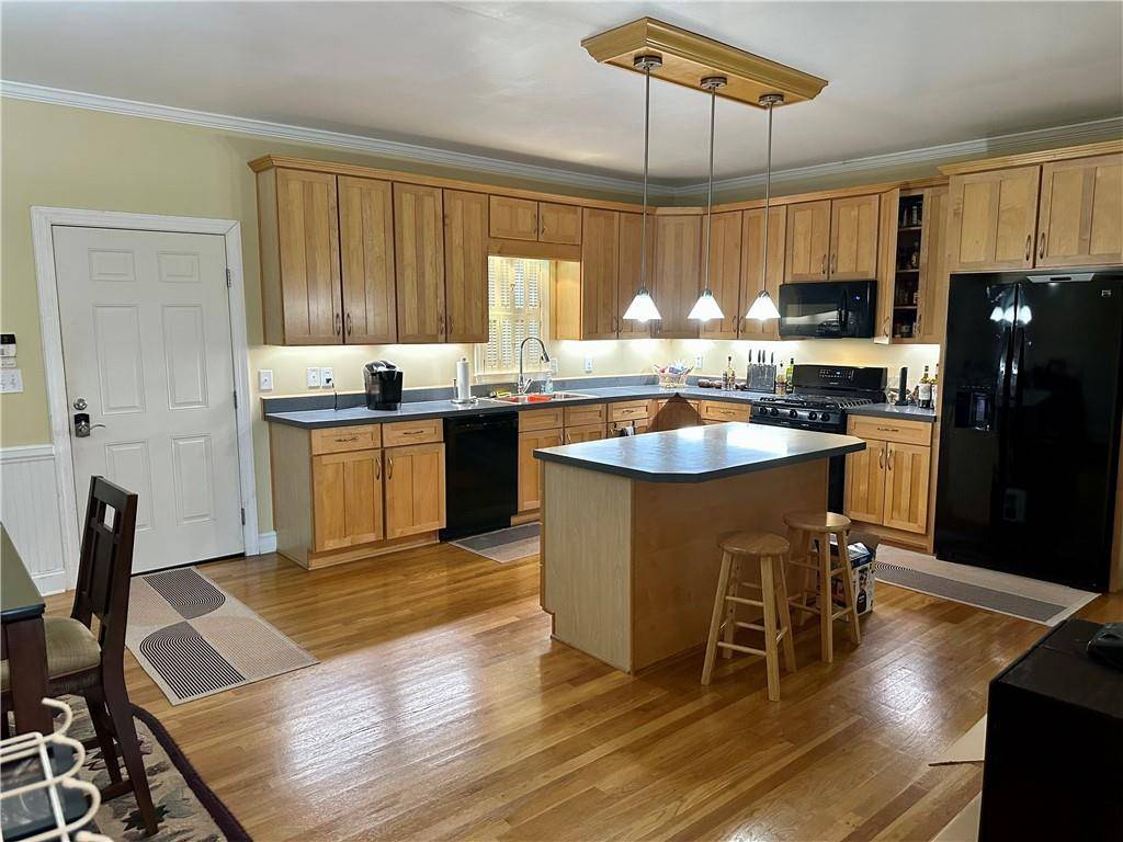 Atlanta, GA 30337,1594 Hardin AVE