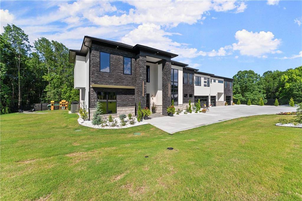 Lawrenceville, GA 30043,1336 Azalea DR