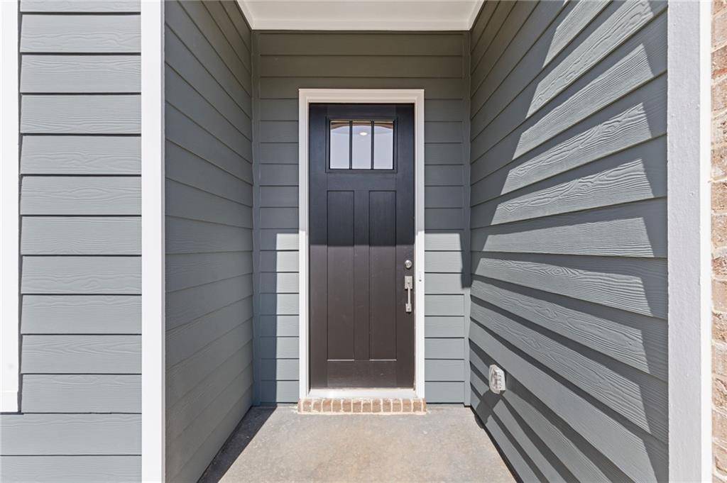 Jefferson, GA 30549,127 Crimson Feather DR