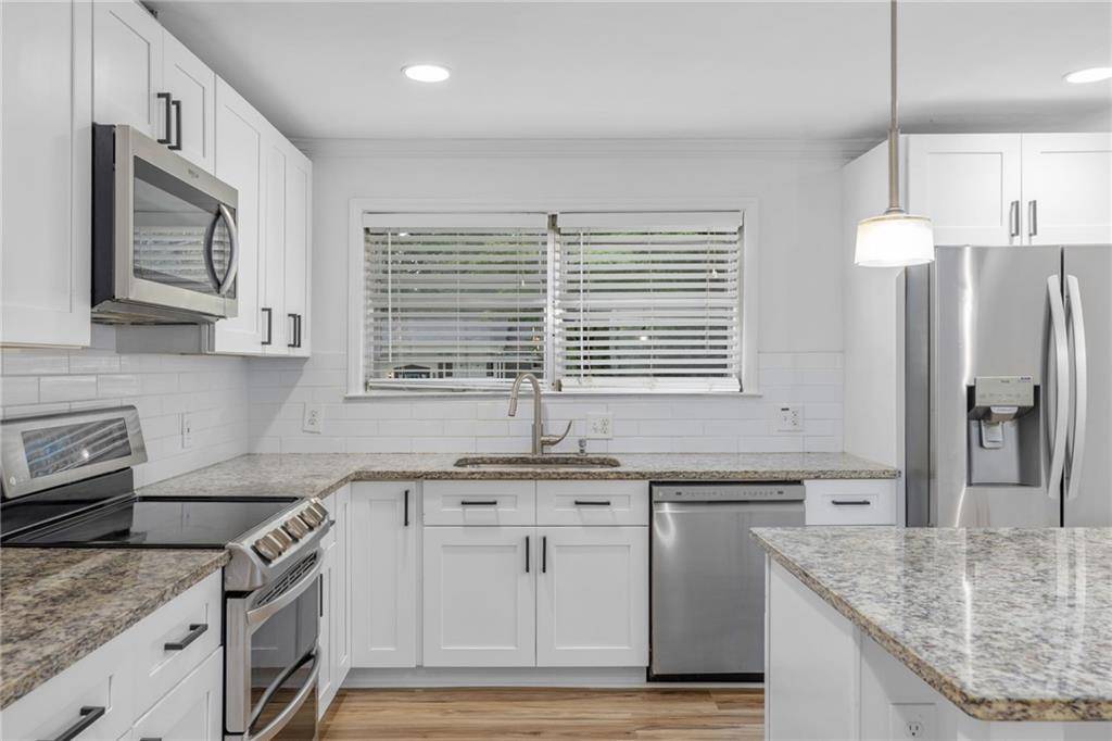 Gainesville, GA 30501,1966 Briarwood DR