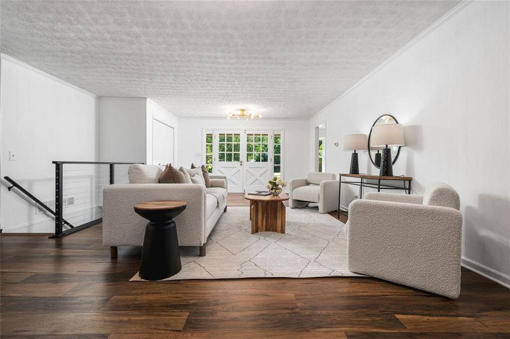 Alpharetta, GA 30009,290 Dania DR