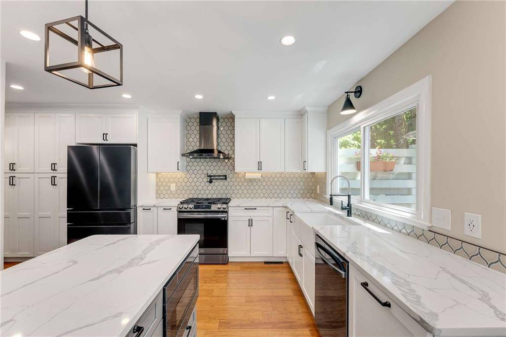 Atlanta, GA 30318,2356 Defoors Ferry RD NW