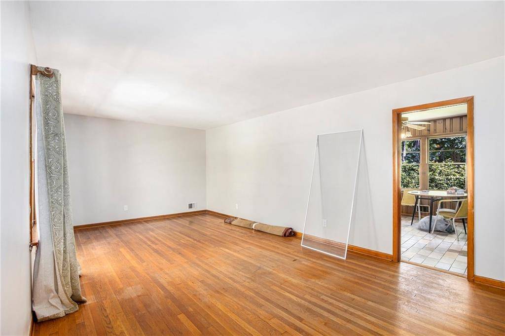 Atlanta, GA 30344,2595 Woodhill CIR